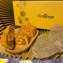 Load image into Gallery viewer, Traditional Mooncake Gift Set
